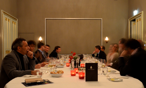 Dinner nach der Blindverkostung in der Villa Kennedy