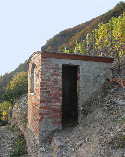Ürzig Erden KW Weg 12 Schutzhütte