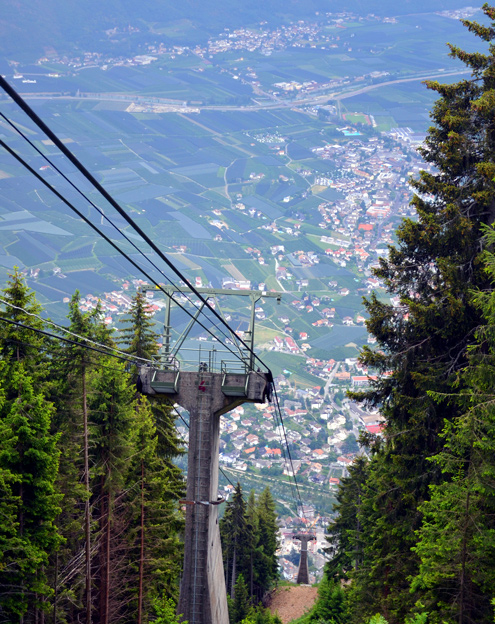 Blick aus der Seilbahn am Vigiljoch