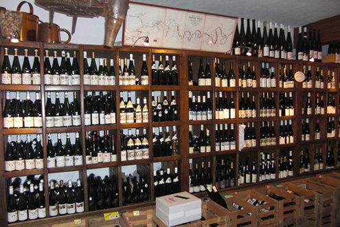 Weinregal im Rieslinghaus